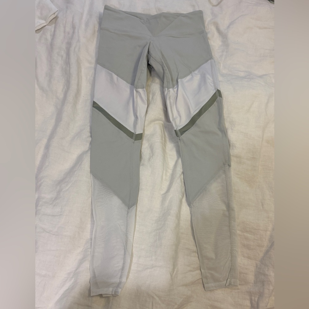 ALO Pale green and White Leggings